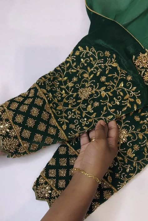 Green Pattu Blouse Designs, Dark Green Blouse Designs, Latest Bridal Blouse Designs Heavy Work, Chamki Work, Ghagra Design, Aari Stitches, Latest Blouse Neck Designs, Green Blouse Designs, Magam Work