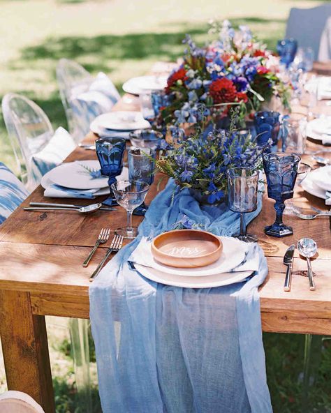 20 Blue Color Wedding Palettes We Love | Martha Stewart Weddings - This elegant wedding reception table is proof that multiple shades of blue can work together! Pair blue details with blue wedding flowers for a chic, sophisticated wedding color palette. #weddingideas #weddingcolors #wedding Indigo Blue Wedding, Blue Color Palette Wedding, Indigo Wedding, Blue Table Settings, Sheila E, Blue Wedding Inspiration, Wedding Colors Blue, Wedding Palette, Wedding Reception Tables