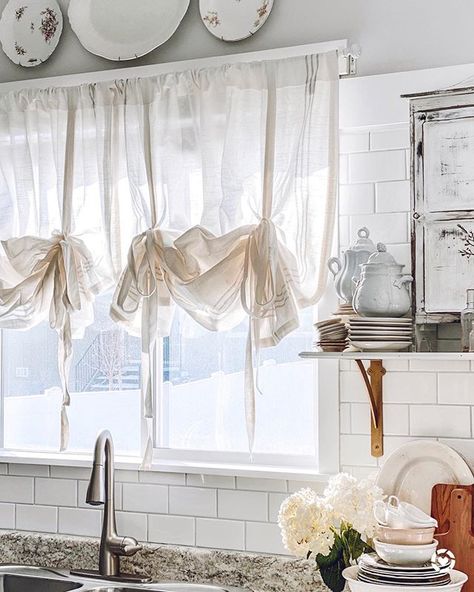 Gold Shelf Brackets, Tie Up Curtains, Kitchen Decor Styles, Gold Shelves, Cute Curtains, Farmhouse Kitchen Cabinets, Modern Curtains, Lace Curtains, Curtain Designs