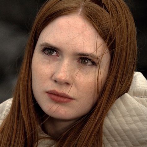 amy pond icon Red Headed Actresses, Ginger Actresses, Karen Gilan, Older Actresses, Lily Evans Potter, Jasper Hale, Barbara Gordon, Amy Pond, Ginger Girls