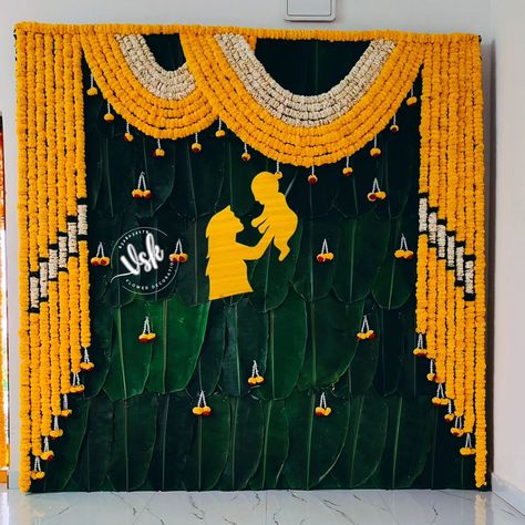 Seemantham/baby shower decoration #babyshower #babyshowerdecor #babyshowerdecorations #seemantham #seemanthamdecoration #eventplanner #weddingplanner #traditionaldecor #decorinhome #flowerdecoration #flowerdecor #trendingdecor Srimantham Decoration Ideas, Baby Shower Background Decorations, Simple Sreemantham Decoration, Baby Ceremony Decorations, Flower Decoration For Naming Ceremony, Baby Shower Stage Decorations Indian, Ann Prashan For Baby Decoration, Decoration For Baby Shower Indian, Baby Shower Decoration Ideas Indian