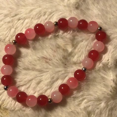 Red And White Beads Bracelet Red Bracelets Aesthetic, Red Bracelet Ideas, White Bead Bracelet, Swift Bracelets, White Beads Bracelet, Art Motivation, Red Beaded Bracelet, Red Bracelet, Beads Bracelet Design