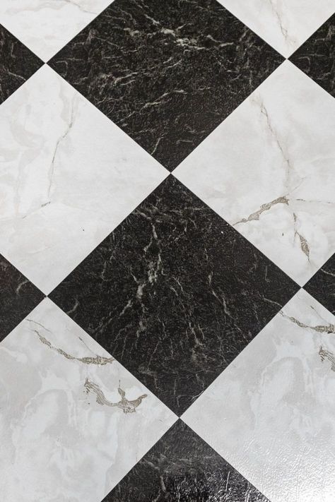 Black And White Checkerboard Floor, Checkered Floor Kitchen, Kitchen Tile Floor, Checkerboard Floor, White Marble Floor, Black And White Tiles, Black And White Marble, White Floors, Kitchen Tile