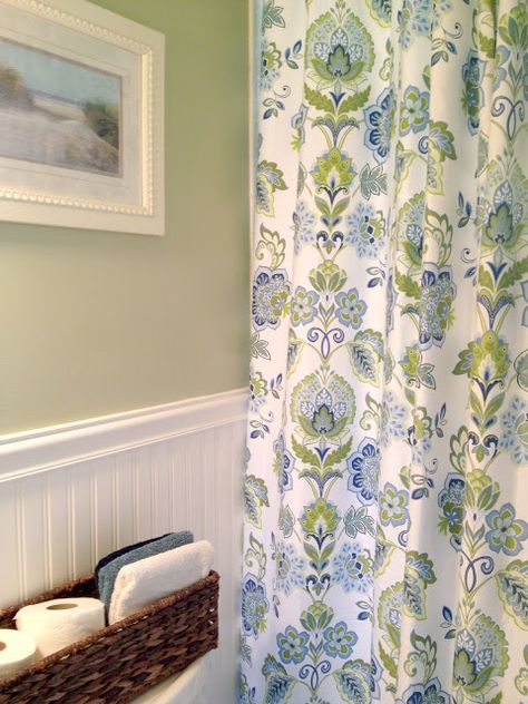 Blues & Greens — My Favorite Color Combo Light Green Bathrooms, Green Shower Curtains, Bathroom Paint, Trendy Bathroom, My Favorite Color, Green Bathroom, Bathroom Colors, House Bathroom, Painting Bathroom