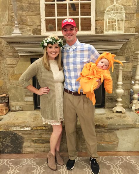 Forest Gump, Jenny and a shrimp! Forest Gumbo And Jenny Costume, Forest Gump Birthday Party, Forest Gump Family Costume, Forest Gump Jenny, Forest Gump And Jenny, Creepy Candles, 11 Birthday, Forest Gump, Princess Fairytale