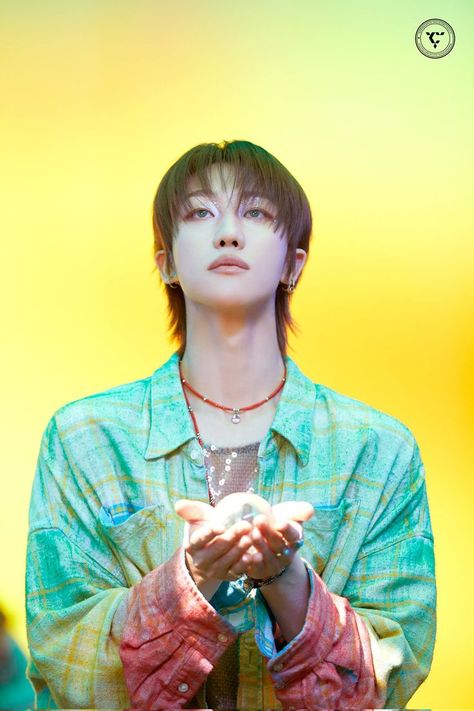 Seventeen Minghao Photoshoot, Seventeen Comeback, Seventeen Minghao, Seventeen The8, J Pop, Sea Wallpaper, Seventeen Going Seventeen, Dino Seventeen, Behind Photo