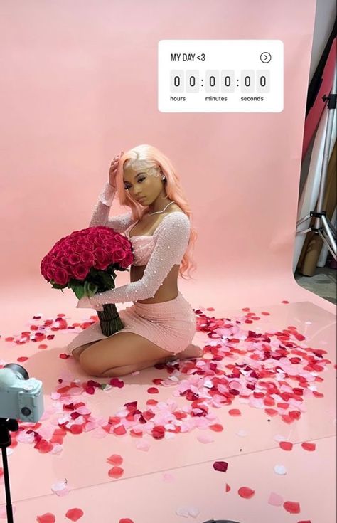 16 Birthday Outfit Ideas, 19 Photoshoot, 16 Photoshoot, Bday Pics, 16th Birthday Outfit, Sweet 16 Photos, Bday Shoot, 17th Birthday Ideas, Valentine Photo Shoot