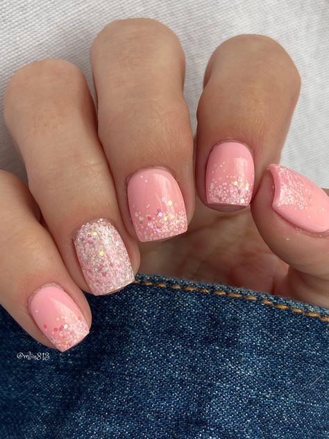 Summer Gel Nails, Gel Nail Art Designs, Glitter Gel Nails, Cute Gel Nails, Art Women, Short Acrylic Nails Designs, Dipped Nails, Gel Nail Designs, Fancy Nails