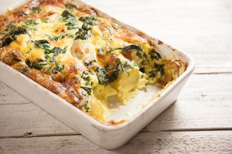 Spinach And Gruyere Potato Casserole, Spinach Potato Bake, Potato And Spinach Casserole, Savoury Meals, Recipes Spinach, Delicious Vegetarian Dinner, Potato Spinach, Cheese Spinach, Potato Bake