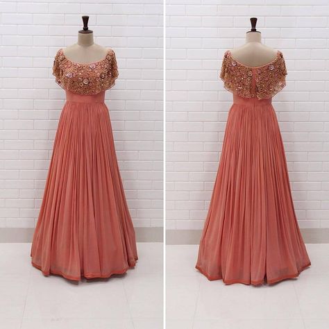 Saree Turned Into Gown, Net Saree Dress, Saree Dress Gowns, Net Maxi Dress, Pakistani Dresses Wedding, Net Maxi, Designer Frocks, Fancy Prom Dresses, Simple Anarkali