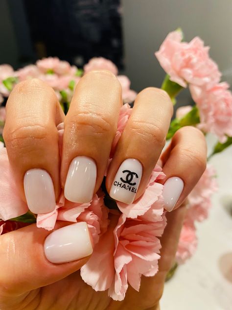 #chanel #manicure #nudemanicure #summernails #summermanicure #vacationnails #drymanicure Chanel Nails Design Short, Coco Chanel Nails, Chanel Manicure, Nail Chanel, Spicy Nails, Chanel Nail Art, Channel Nails, Chanel Nails Design, Glitter Tip Nails