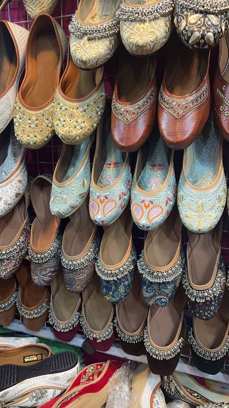 South Asian Aesthetic, Desi Love, Branded Shoes, Amazon India, Desi Fashion Casual, Fancy Jewellery Designs, Indian Aesthetic, Fancy Jewellery, Brown Girl