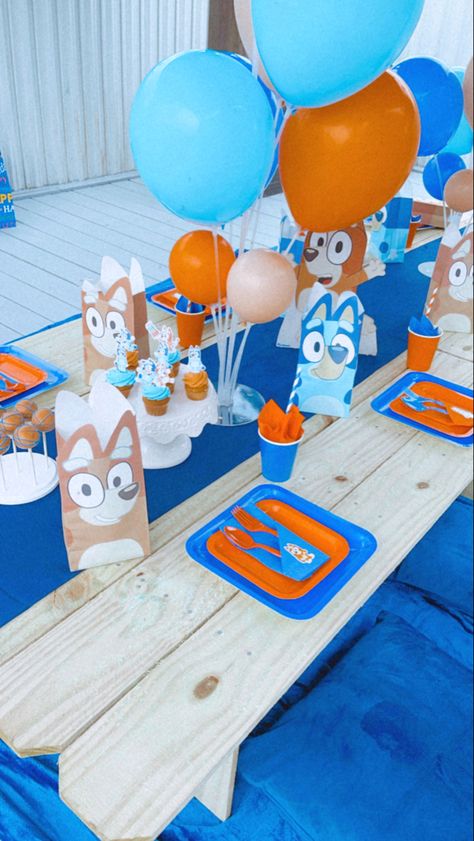 Simple Bluey Party Decorations, Bluey Birthday Table Centerpieces, Bluey Table Centerpieces, Bluey Birthday Party Table Decor, Bluey Birthday Party Centerpieces, Bluey Birthday Table Decor, Bluey Party Centerpieces, Bluey Centerpiece Ideas, Diy Bluey Birthday Decorations