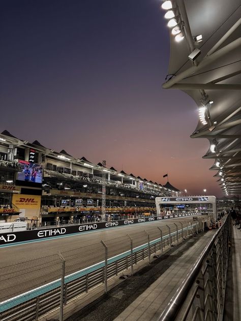 Abu Dhabi F1, F1 Circuits, Racing Aesthetic, F1 Circuit, Yas Marina Circuit, F1 Aesthetic, F1 Pictures, F1 Motorsport, Abu Dhabi Grand Prix