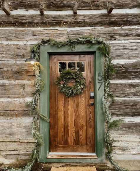 Cabin Interior Doors, Log Cabin Front Door, Vintage Mudroom, Cabin Front Door, Painted Log Cabin, Front Door Color Ideas, Cabin Trailer, Rustic Entry Doors, Banner Elk North Carolina