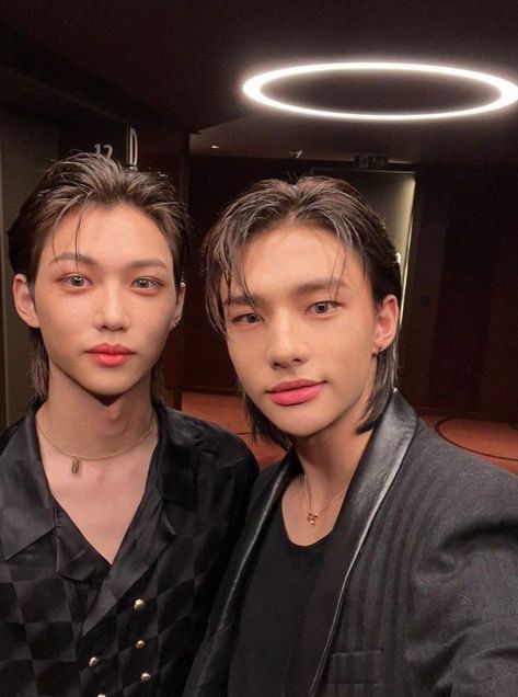 ysl hyunjin & felix Felix Selca Stray Kids, Hyunjin And In, Beauty Event, Ysl Beauty, Kids Icon, Celebrity Art, Felix Stray Kids, Crazy Kids, Kids Pictures