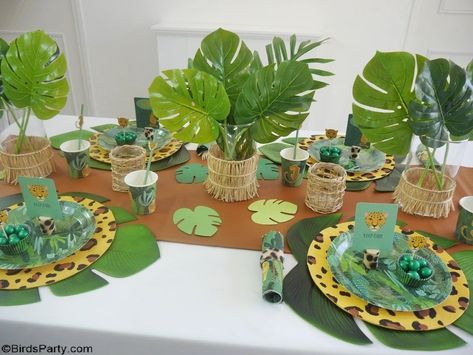 Jungle Party Ideas, Easy Tablescape, Video Crafts, Jungle Theme Decorations, Animal Decorations, Jungle Party Decorations, Jungle Thema, Jungle Decorations, Pin Crafts