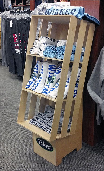 T-Shirts Sold By the Crate Display Merchandise Ideas, Diy Cardboard Display, Tshirt Display Ideas Retail, Store Product Display, Pallet Display, Vendor Booth Display, T-shirt Display, Display Retail, Vendor Displays