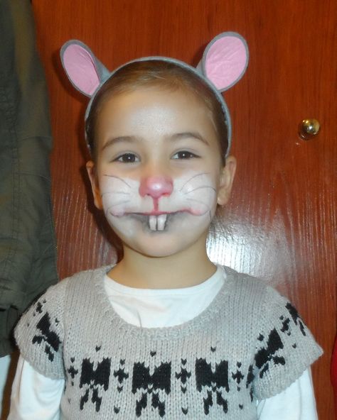 Mouse rat DIY face paint and DIY ears. Image only, no link Face Paint Costume, Mouse Face Paint, Mouse Make Up, Cinderella Musical, Diy Face Paint, Rat Costume, Animal Face Paintings, Nutcracker Costumes, Mouse Paint