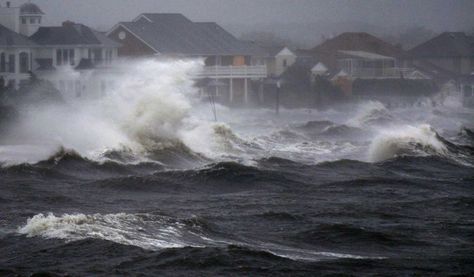 Astronomical Phenomena, Storm Images, Summer Thunderstorm, Strange Weather, Recipes Snacks, Storm Surge, Beautiful Disaster, Satellite Image, Tropical Storm