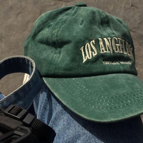 Green Cap Aesthetic, Green Hat Aesthetic, Aesthetic Baseball Caps, Snapback Aesthetic, Caps Aesthetic, Baseball Cap Aesthetic, Cap Aesthetic, Cap Store, Hat Aesthetic