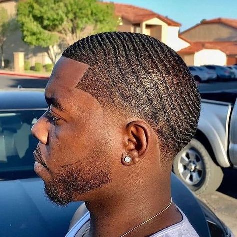 Learn how to get 360 waves w/ the best waving & wolfing process. See best 360 beehive wave products: hair pomades, creams, coarse brushes & straight... Temple Fade, 360 Waves Hair, Taper Fade Short Hair, Waves Hairstyle Men, Waves Hairstyle, Waves Haircut, Latest Haircuts, Black Men Haircuts, Natural Hair Care Tips