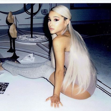 Ariana Deleted on Instagram: “@chrisappleton1 deleted this photo of Ariana” Ariana Grande Boyfriend, Ariana Grande Images, Sam & Cat, Ariana Grande Sweetener, Ariana Grande Outfits, Ariana Grande Cute, Ariana Grande Style, Ariana Grande Wallpaper, Ariana Grande Photos