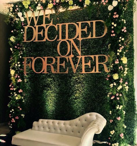 Wedding Traditional Decoration, Anniversary Stage Decoration, Engagement Entrance Decor, Engaged Backdrop, Wedding Anniversary Decoration Ideas, Anniversary Decoration Ideas, Engagement Stage Decoration, Signage Ideas, Wedding Stage Backdrop