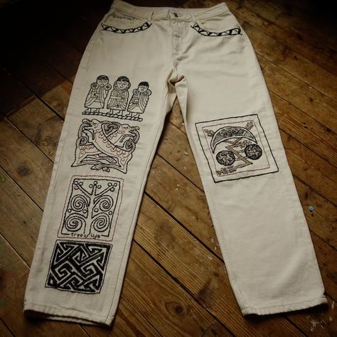 Pictish Cross-Slab Study Jeans #picts #thepicts #pictish #thecelts #celticknot #celticcross #celtic #ancientscotland #Scottish #scotland #scottishart #embroidered #embroidery #embroideredclothing #embroider #ancestors #ancientscotland @nationalmuseumsscotland Embroidered Trousers, Scottish Celtic, Scottish History, The Celts, Embroidered Clothes, Embroidered Jeans, Celtic Knot, Shades Of Black, Embroidery Thread