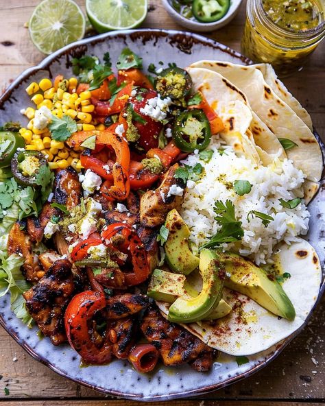 Just whipped up these vibrant Southwestern Chicken and Rice Bowls! Perfect for a nutritious family dinner. Visit website for full recipe at https://northeastnosh.com/f/fiesta-chicken-bowls-with-cilantro-lime-drizzle #northeastnosh #fiestabowls #chickenrecipes #cilantrolime #tajinspice #healthyeats #mexicanflavors #weeknightdinner #familymeals #colorfuldishes #nutritiousanddelicious #spicychicken #ricebowl #salsaverde #homemadecooking #foodiefeature Southwest Chicken And Rice Bowls, Southwest Chicken Bowl, Southwestern Chicken And Rice, Scramble Bowl, Chicken And Rice Bowls, Cilantro Lime Vinaigrette, Southwestern Chicken, Fiesta Chicken, Chicken Bowls