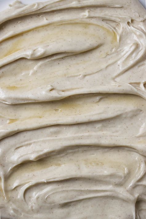 Sweet, creamy cinnamon maple cream cheese frosting that's perfect for cakes, cupcakes, or dipping. Easy to make, with cozy fall flavors and simple ingredients you already have! Maple Cream Cheese Frosting, Maple Cream Cheese, Maple Frosting, Cinnamon Cream Cheese, Cream Cheese Brownies, Pasta Side Dishes, Maple Cream, Cinnamon Cream Cheese Frosting, Fall Flavors