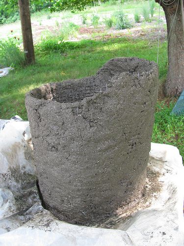 Rock King with first layer of hypertufa Front Yard Plants, Labyrinth Design, Cement Diy, Concrete Diy Projects, Stone Fountains, Small Courtyards, Concrete Projects, Cement Crafts, Garden Containers