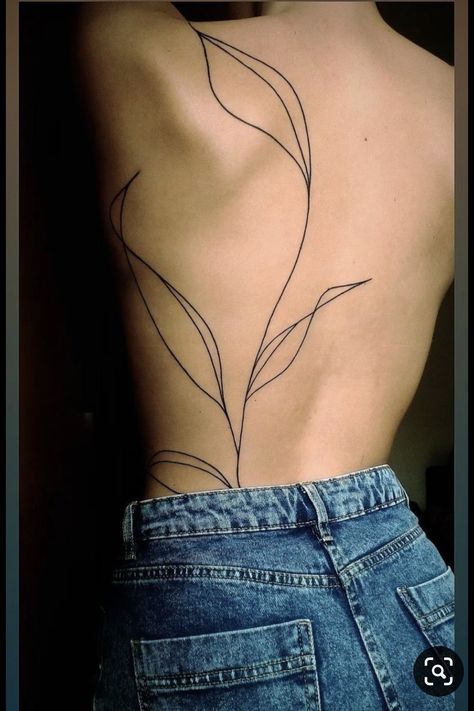 Bold Line Back Tattoo, Linework Back Tattoo Women, Leaf Back Tattoo Women, Freehand Line Tattoo, Whole Body Line Tattoo, Abstract Line Tattoo Back, Back Tattoo Layout, Sketchy Tattoo Style, Body Line Tattoo