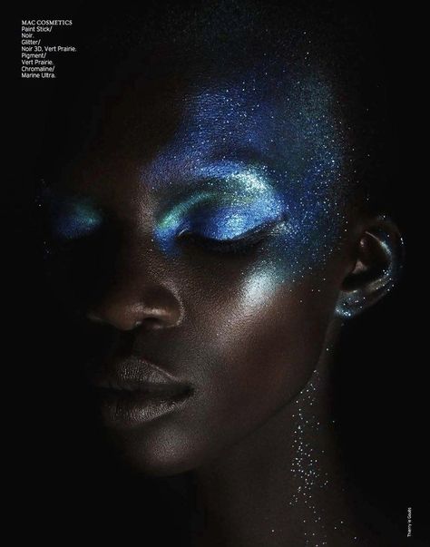 Cosmic Makeup, Facepainting Halloween, Facepainting Ideas, Arte Inspo, Editorial Makeup, Beauty Editorial, Creative Makeup, Black Star, Aesthetic Makeup