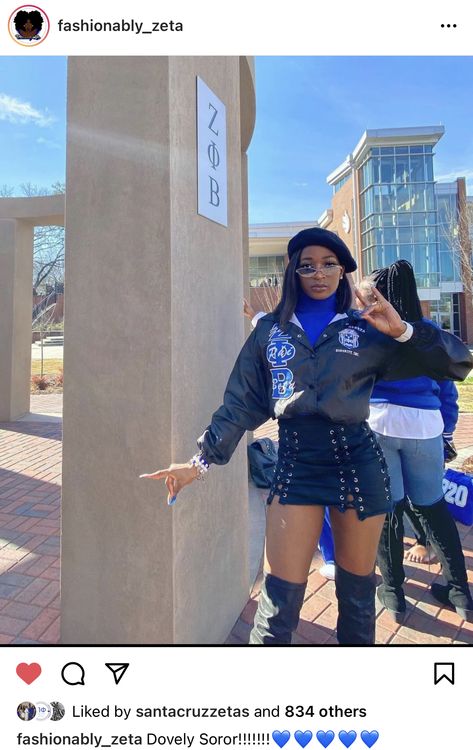 Hbcu Homecoming Outfit Ideas, Zeta Photoshoot Ideas, Zeta Phi Beta Photoshoot Ideas, Black Sorority Outfits, Zeta Phi Beta Outfit Ideas, D9 Sorority Outfits, Zeta Graduation Pictures, D9 Sorority Photoshoot, Zeta Phi Beta Photoshoot