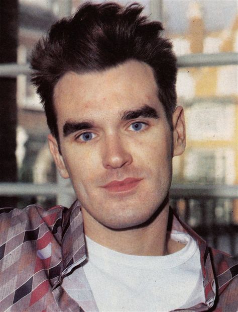 Morrissey - beautiful eyes... beautiful soul...beautiful everything Andy Rourke, Mike Joyce, The Smiths Morrissey, Johnny Marr, Animal Rights Activist, Robert Smith, Charming Man, The Smiths, Morrissey