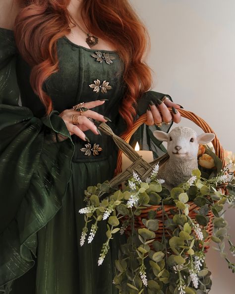 🕯️🌱 Blessed Imbolc 🌱🕯️ . The fourth outfit in my Sabbat series, Imbolc - celebrated on the 7th August in the Southern Hemisphere - is inspired by the Celtic Goddess, Brigid 🌱 The Wheel of The Year has turned and it’s time to celebrate Imbolc, the harbinger of Spring and a time for renewal, rebirth & the welcoming of brighter days after the darkness of Winter. Imbolc ushers in the first stirrings of growth within the earth, as the new sprouts begin to stretch towards the sun and start again ... Brigid Aesthetic, Blessed Imbolc, Brighid Goddess, Celebrate Imbolc, Goddess Brigid, Goddess Of Spring, The Wheel Of The Year, Goddess Outfit, Towards The Sun