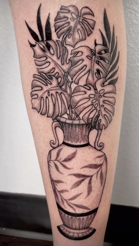 Monstera deliciosa vase tattoo #shintattoo #vase #art #monsteraplant Monstera Vase Tattoo, Plant Vase Tattoo, Monstera Deliciosa Tattoo, Serena Core, Vase Tattoo, Shin Tattoo, Plant Tattoo, Vase Art, Plant Vase