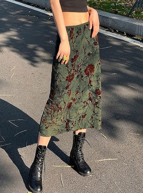 Streetwear Skirt, Street Skirt, Green Midi Skirt, Midi Skirt Casual, Skirt Streetwear, Long Floral Skirt, Printed Long Skirt, Mid Calf Skirt, Gothic Rock