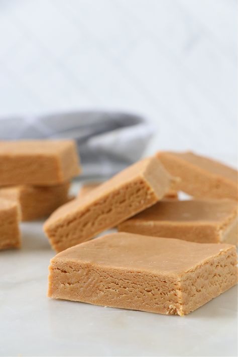 Vegan Peanut Butter Fudge - Labeless Nutrition Vegan Peanut Butter Fudge, Pb Fudge, Mackinac Island Fudge, Vegan Fudge, Peanut Butter Fudge Recipe, Sugar Alternatives, Butter Fudge, Vegan Peanut Butter, Peanut Butter Fudge