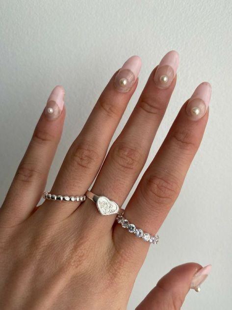 Simple Silver Rings Aesthetic, Silver Ring Collection, Elegant Silver Rings, Rings Inspo Silver, Silver Ring Stack Aesthetic, Ring Inspo Silver, Jewelry Silver Aesthetic, Rings Silver Aesthetic, Evry Jewels Rings