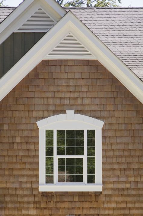 Shake Siding House, Cedar Shake Siding Colors, Vinyl Cedar Shake Siding, House Siding Options, Vinyl Shake Siding, Exterior Front Door Colors, Craftsman Home Exterior, Siding Choices, Exterior Siding Options