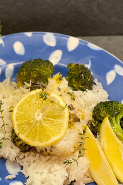 30 Minutes • Gluten-free • Low FODMAP • Serves 4 • This recipe delivers a wonderful delicate flavor that is sure to please the whole family. It’s light and flavorful and you cook the vegetables with the fish so it's an easy one-pan meal. Get the freshest fish you can for the best flavor and texture. #lowfodmapdiet #fodmap #lowfodmap #ibs #ibsdiet #ibsgamechanger #fodmapfriendly #glutenfree Low Fodmap Fish Recipes, Ibs Diet, Inflammatory Recipes, Lactose Free Recipes, Fodmap Friendly, Lemon Thyme, Low Fodmap Diet, Low Fodmap Recipes, Fodmap Recipes