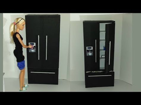 How to make a Doll Fridge - YouTube Miniature Refrigerator, Barbie House Furniture, Diy Barbie House, Dollhouse Tutorials, Doll Furniture Diy, Barbie Dolls Diy, Diy Barbie Furniture, Barbie Kitchen, Barbie Doll House