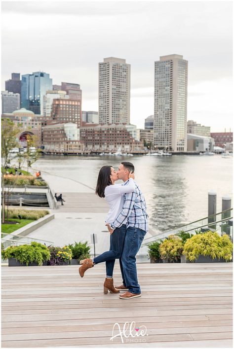 Boston Engagement Photos // Boston Harbor Walk, Fan Pier Park Engagement pictures, engaged, 2019 bride, boston wedding photographer Fan Pier Park Engagement, Fan Pier Park Boston, Boston Seaport, Boston Engagement Photos, Farm Engagement Photos, Wedding Fairytale, England Summer, City Engagement Photos, Summer Engagement Photos