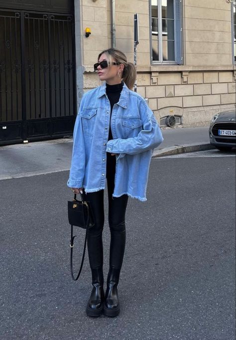 City Looks Outfit, Oversized Denim Blue Shacket For Fall, Oversized Long Sleeve Denim Jacket For Winter, Overshirt Outfit Women, Edgy Oversized Denim Jacket For Winter, Oversized Casual Denim Blue Shirt, Denim Button Up Shirt Outfit, Oversized Denim Blue Button-up Shacket, Overshirt Women