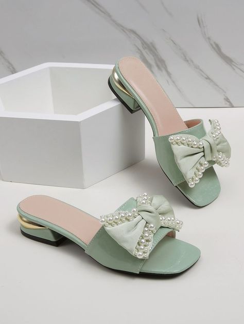 Stylish Shoes Heels, Elegant Shoes Heels, Fancy Sandals, Women Flat Sandals, Pretty Sandals, Fashion Shoes Heels, Shoes Heels Classy, Shoes Outfit Fashion, Girls Heels