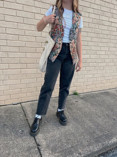 Thrifted Vest Outfit, Midsize Vest Outfit, Queer Office Fashion, Women’s Vest Top Outfit, Grunge Teacher Outfits, Floral Vest Outfit, Whimsical Style Outfits, Vintage Vest Outfit, Homecoming Fits