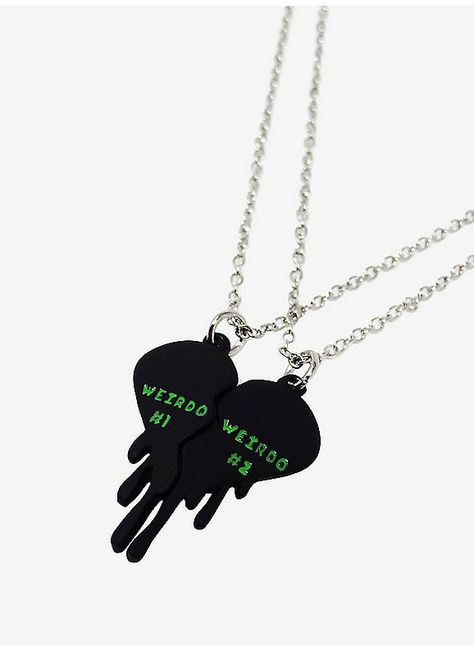 Hot Topic : Weirdo 1 & 2 Best Friend Necklace Set Friend Hoodies, Best Friend Hoodies, Dripping Heart, Bff Stuff, Matching Best Friend Tattoos, Necklaces Ideas, Avengers Outfits, 2 Best Friends, Bff Jewelry