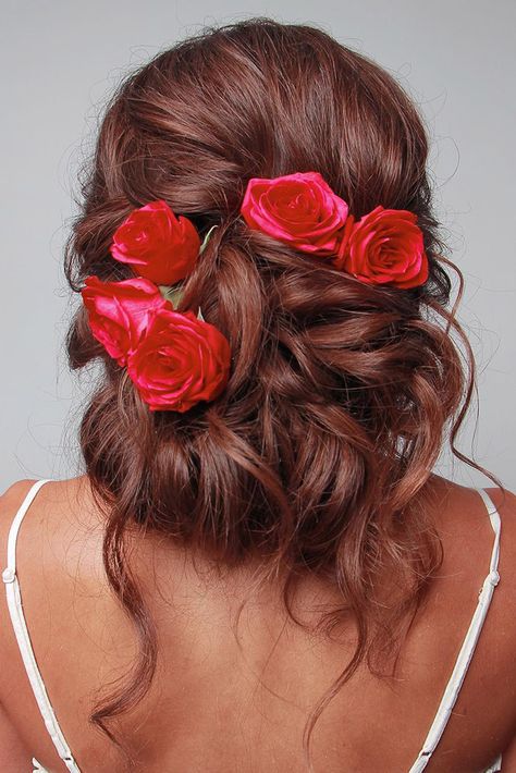 wedding hairstyles with flowers volume messy updo with red roses blushandmane Wedding Hairstyles With Flowers, Hairstyles With Flowers, Flower Bun, Sassy Haircuts, Hairstyles Indian, Messy Updo, Prom Hairstyles For Short Hair, Wedding Hair Flowers, Penteado Cabelo Curto